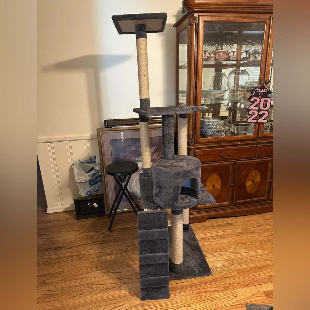 Whisker City Cat Tree with instructions